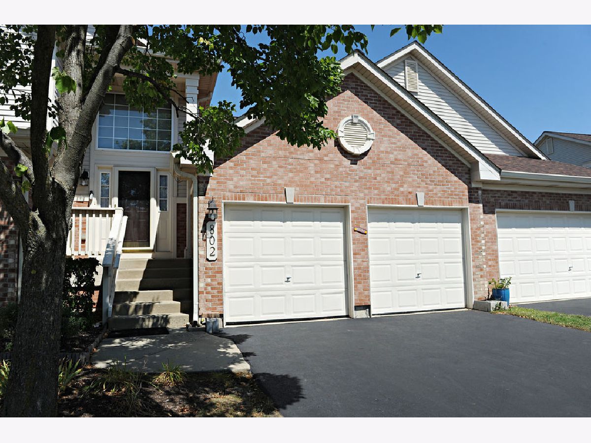 Townhomes Sold Brookstone Schaumburg Illinois, 802 Stonewall