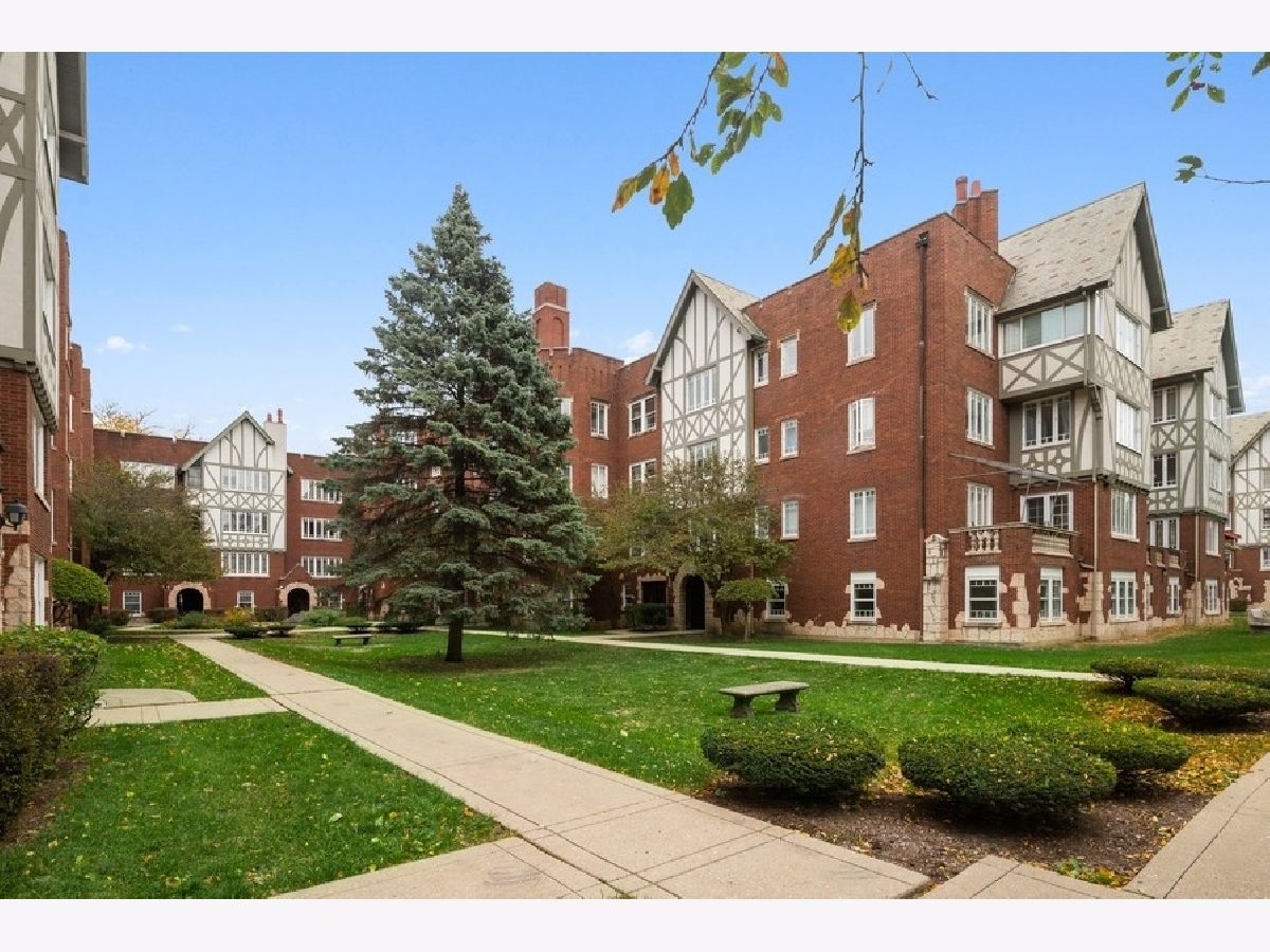 Condos & Townhomes Sold Park Gables Chicago Illinois, 2464 Estes