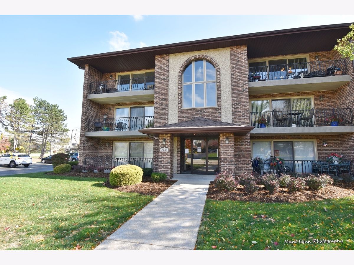 Condominiums Sold Marydale Willowbrook Illinois, 7505 Sheridan