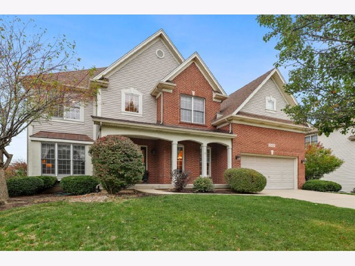 Homes Sold Waters Edge Plainfield Illinois, 22630 Fox Trail