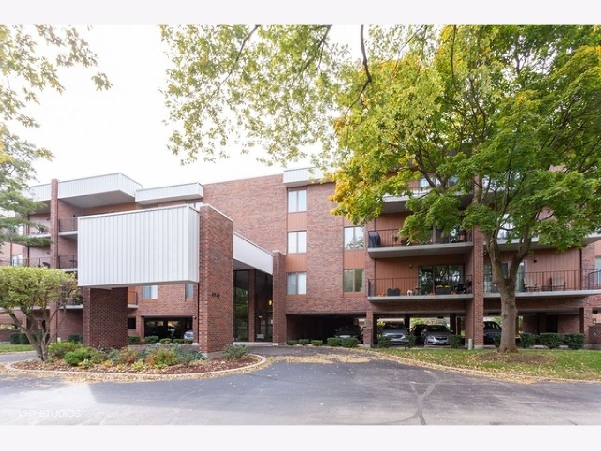 Condominiums Sold Kensington Courts Downers Grove Illinois, 6545 Main