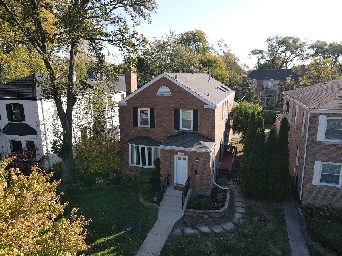 Homes Sold Lincolnwood Terraces Lincolnwood Illinois, 6821 Lowell