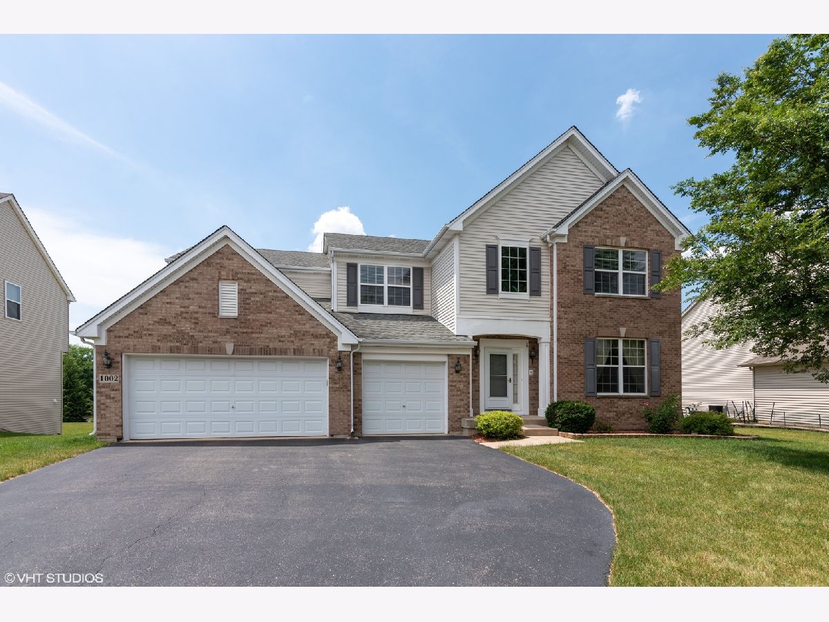 Homes Sold Castle Creek Elgin Illinois, 1002 Balmoral