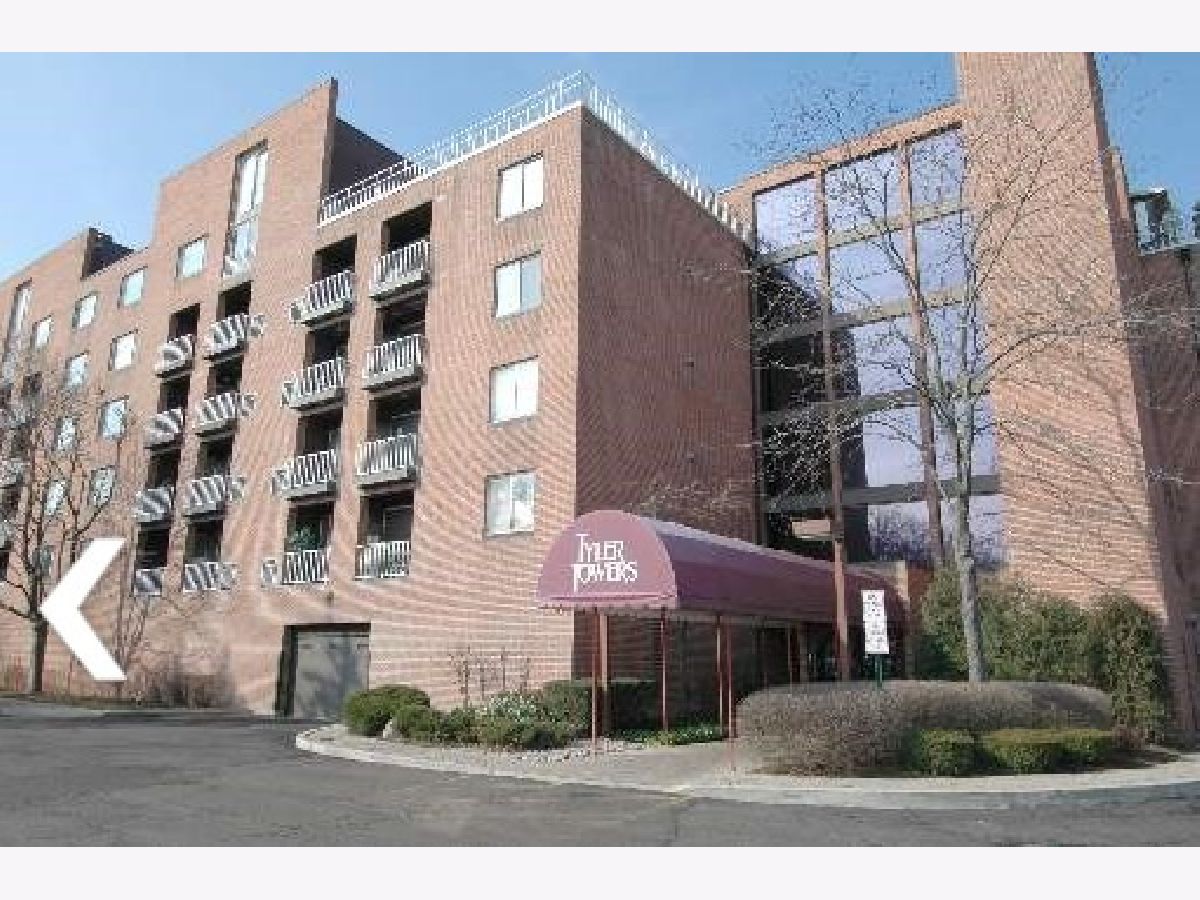 Condominiums Rented Tyler Towers Elgin Illinois, 1450 Plymouth