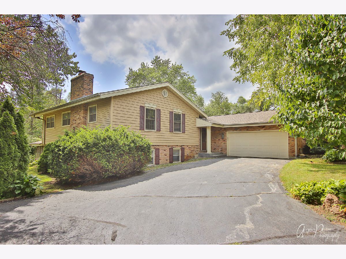 Homes Sold Country Woods Crystal Lake Illinois, 7415 Marlboro