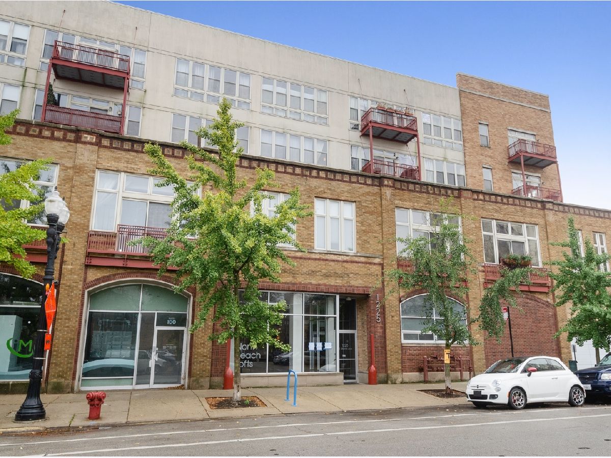 Condominiums Sold North Beach Lofts Chicago Illinois, 1225 Morse