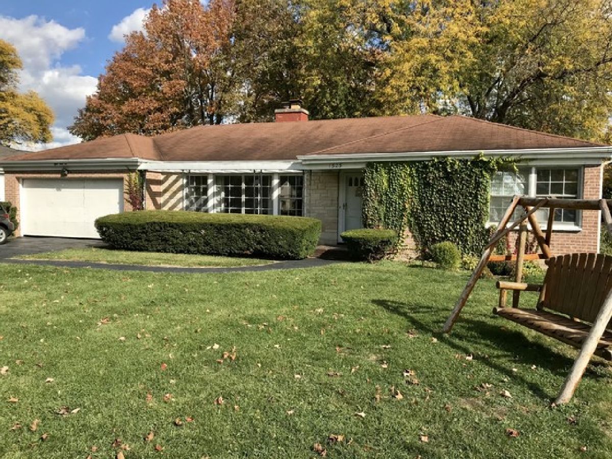 Homes Sold Manor Park Ridge Illinois, 1525 Marcus