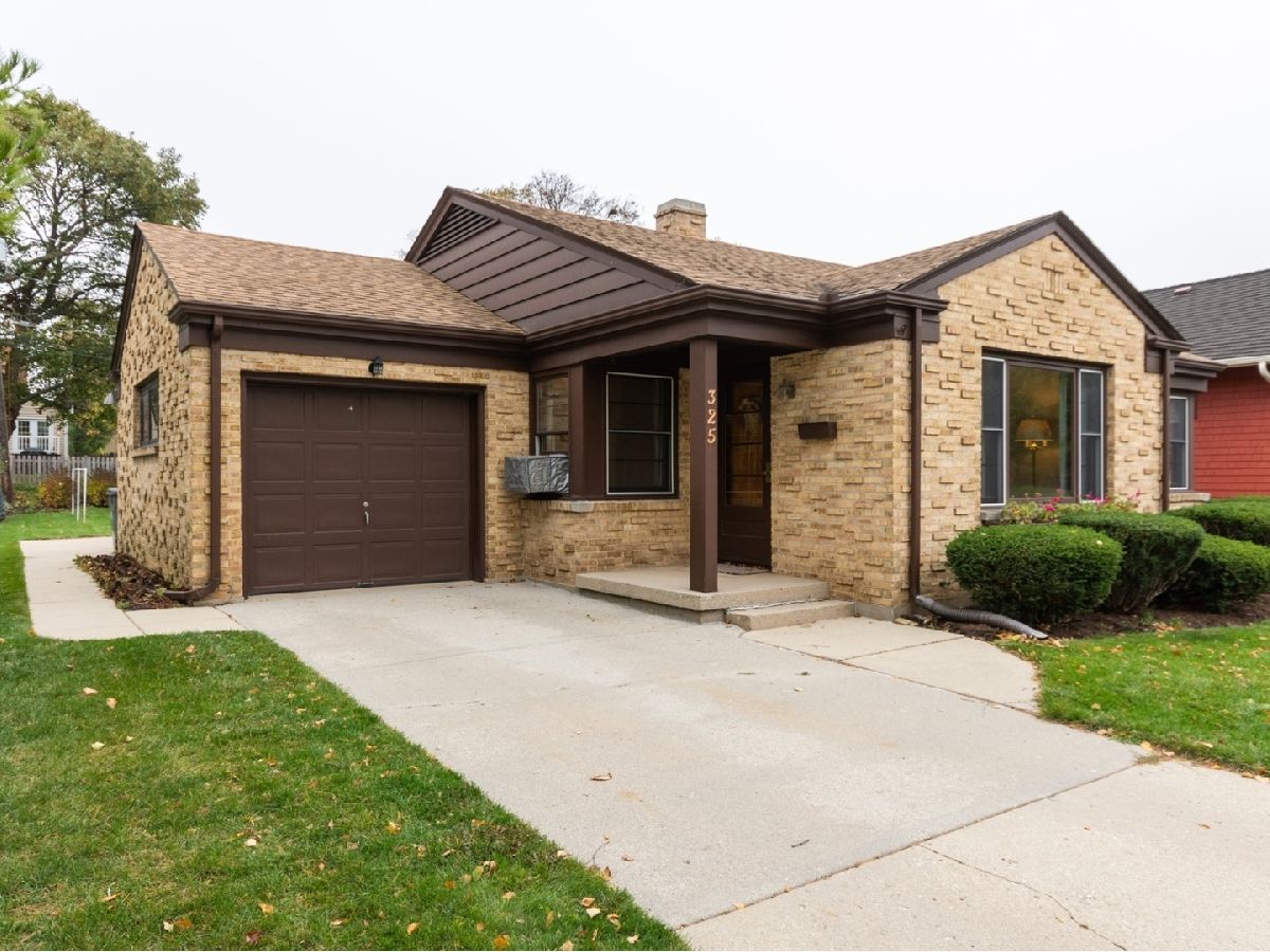 Homes Sold Edward Obeirnes Elgin Illinois, 325 Hamilton