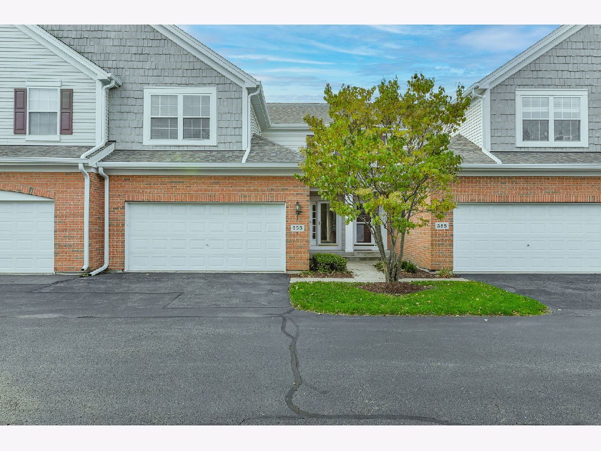 Townhomes & Homes Sold Heritage Ridge Batavia Illinois, 353 Wolcott