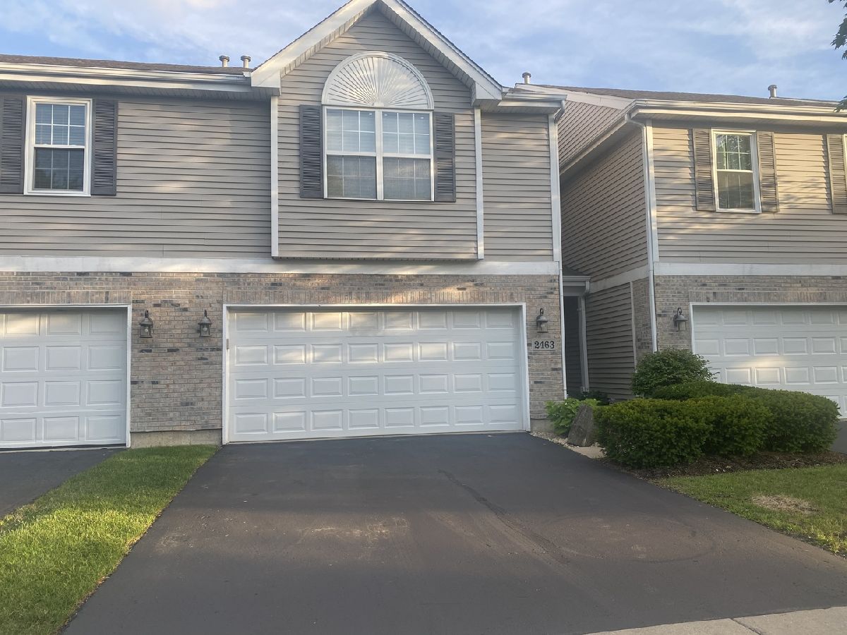 Townhomes & Homes Sold Fox Ridge Elgin Illinois, 2463 Amber