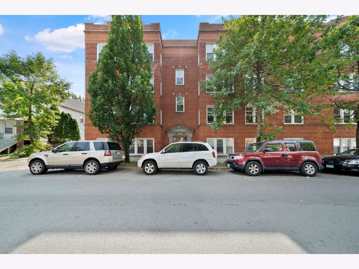 Condos & Townhomes Sold Garden View Chicago Illinois, 2549 Ainslie