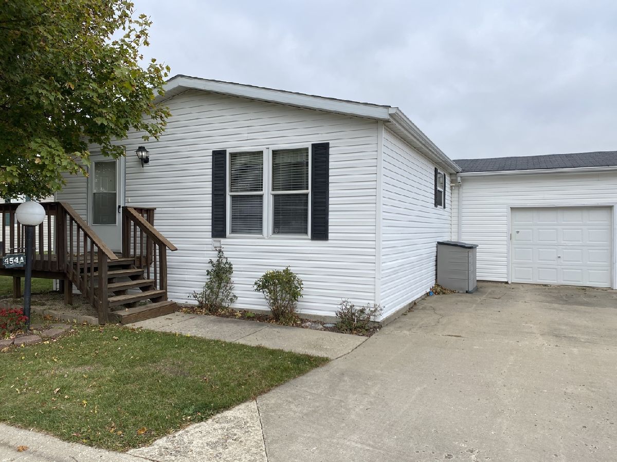 Subdivision Sold Wildwood Sandwich Illinois, 454 Meadowlark