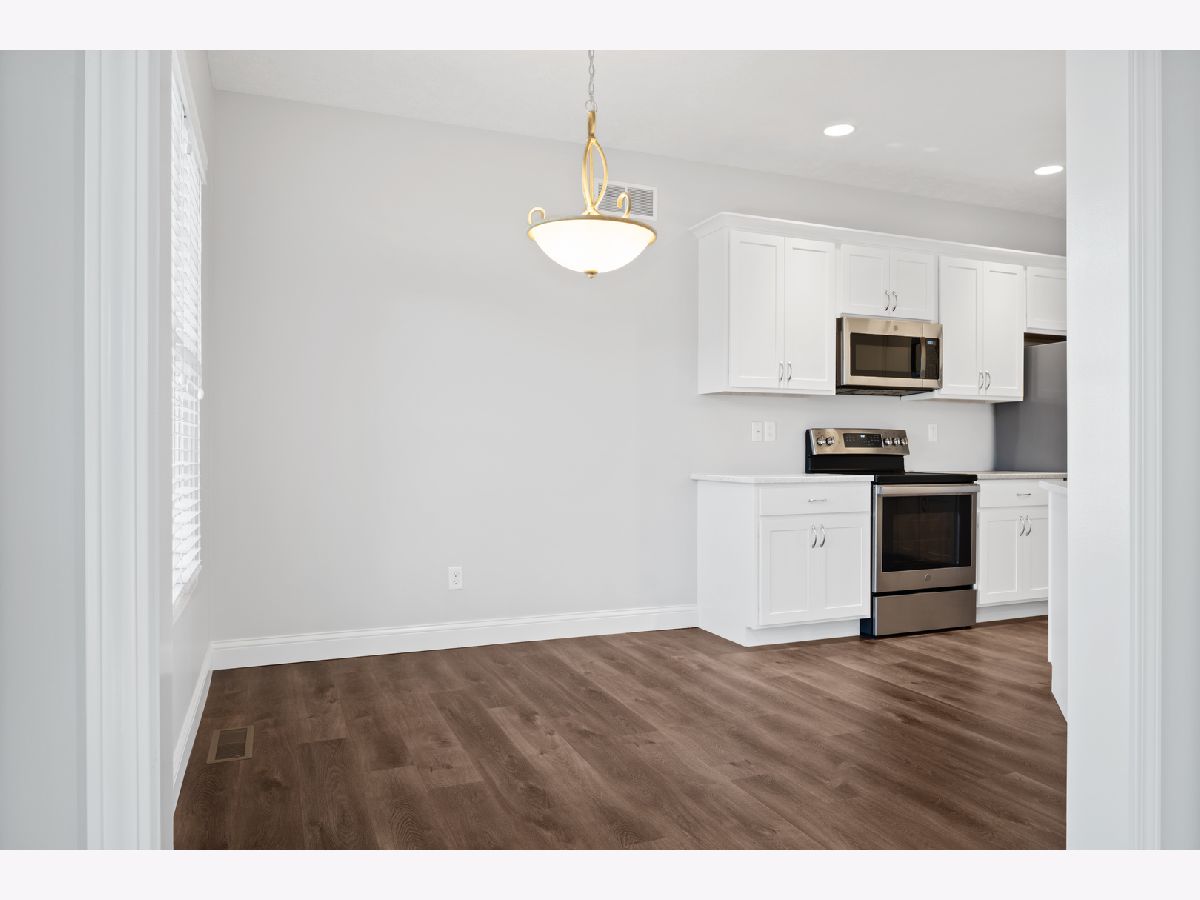 302 Spring Ridge Drive, Bloomington, Illinois 61704 MLS 10915214