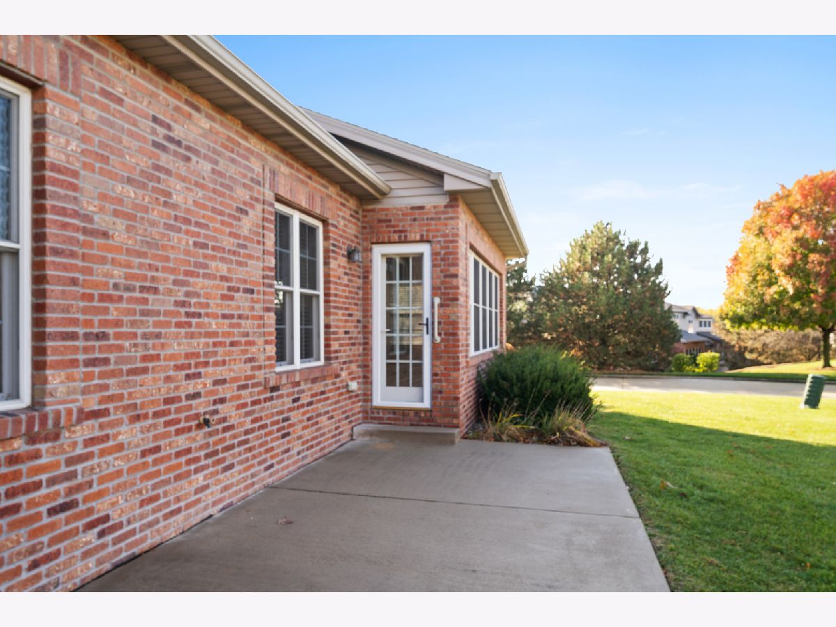 302 Spring Ridge Drive, Bloomington, Illinois 61704 MLS 10915214