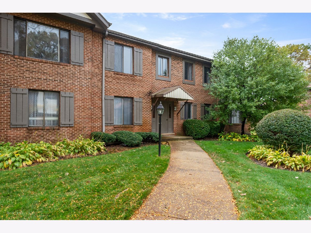 Condos & Townhomes Sold Colonial Heights Palos Heights Illinois, 73 Parliament Drive East