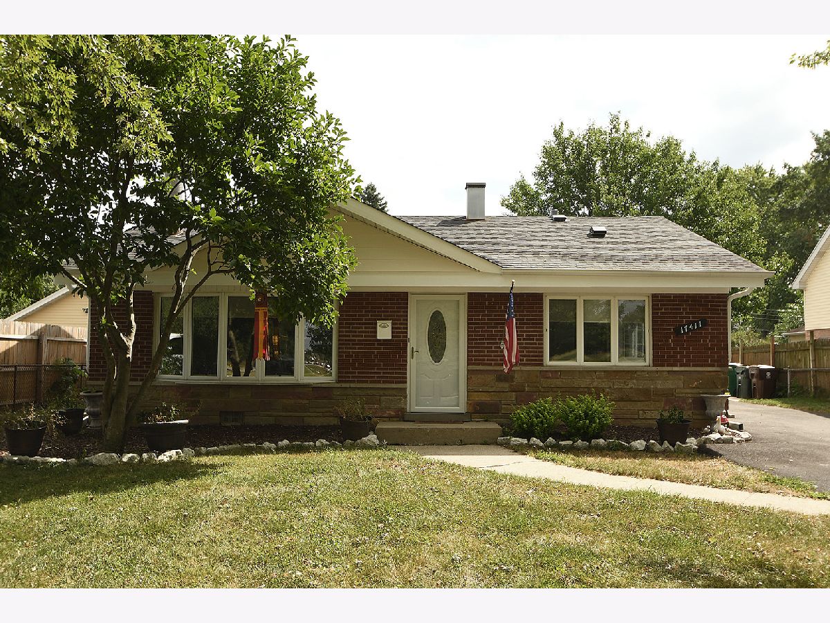 Homes Sold Sundale Hills Tinley Park Illinois, 17411 Odell