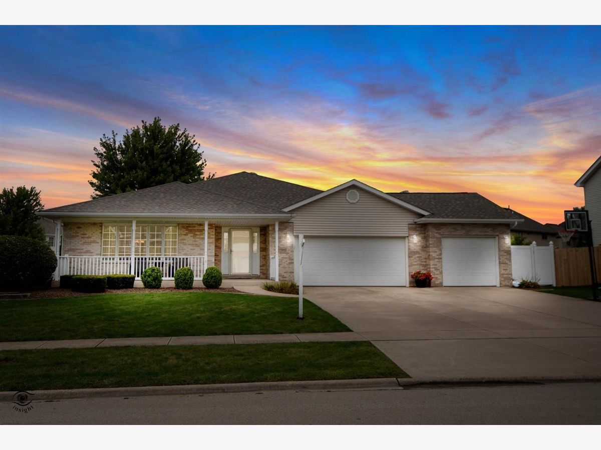 Homes Sold Ridgefield Estates Manhattan Illinois, 15500 Lakeview