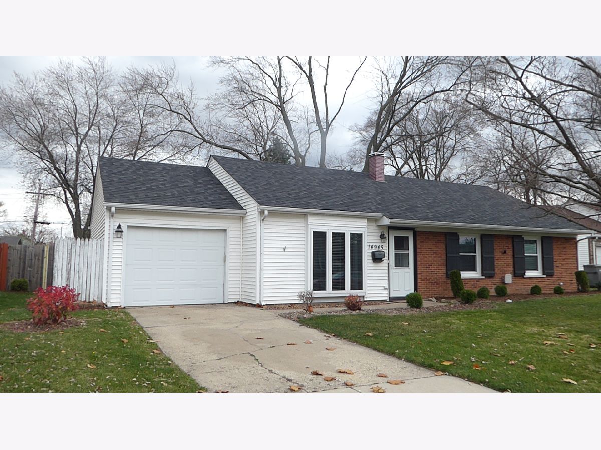 Homes Rented Orland Hills Gardens Orland Park Illinois, 14945 Hale