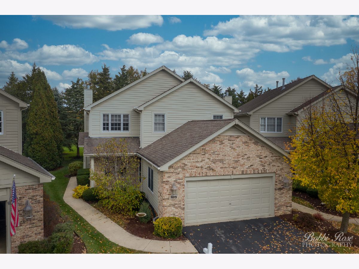 Homes & Condos & Townhomes Sold Greenview Villa Crystal Lake Illinois, 808 Villa
