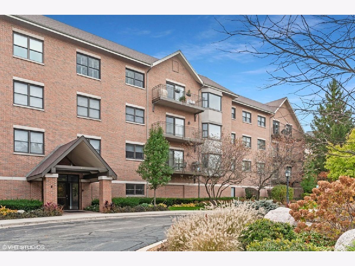 Condominiums Sold Hidden Lakes Lincolnshire Illinois, 20 Trafalgar