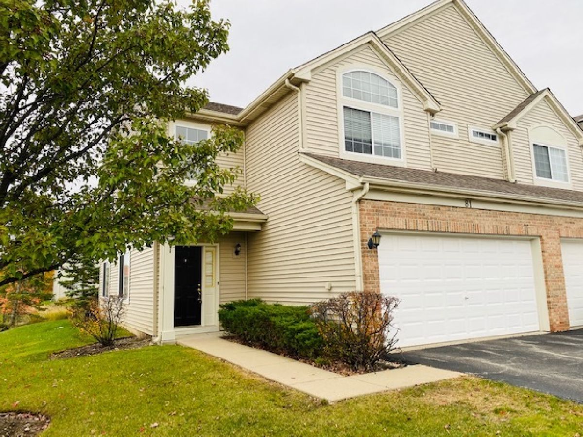 Townhomes & Condos Rented Union Square Hainesville Illinois, 81 Haines