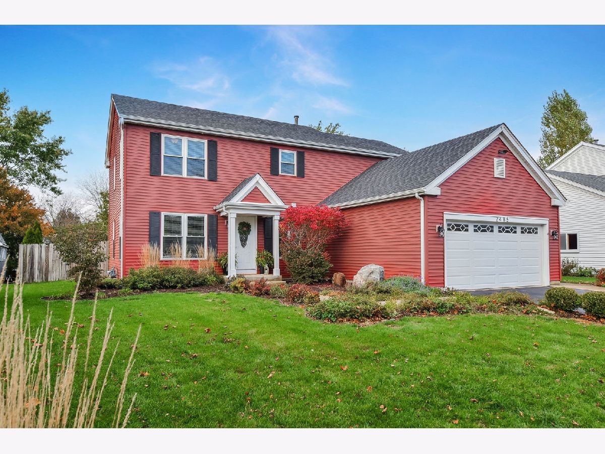 Homes & Townhomes Sold Woodbridge North Elgin Illinois, 2486 Crystal Creek
