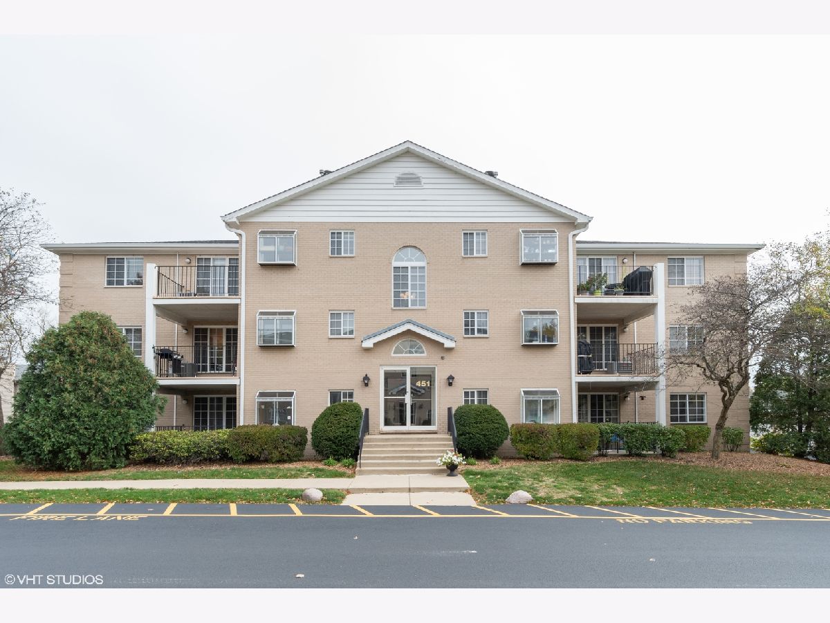 Condominiums Sold Valley Condominiums Naperville Illinois, 451 Valley