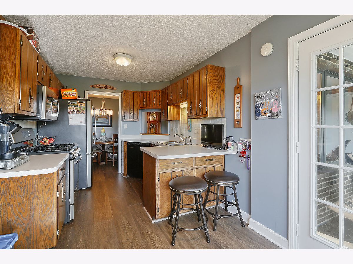 9735 Mill Drive, Palos Park, Illinois 60464 MLS 10920879 WinterCohen