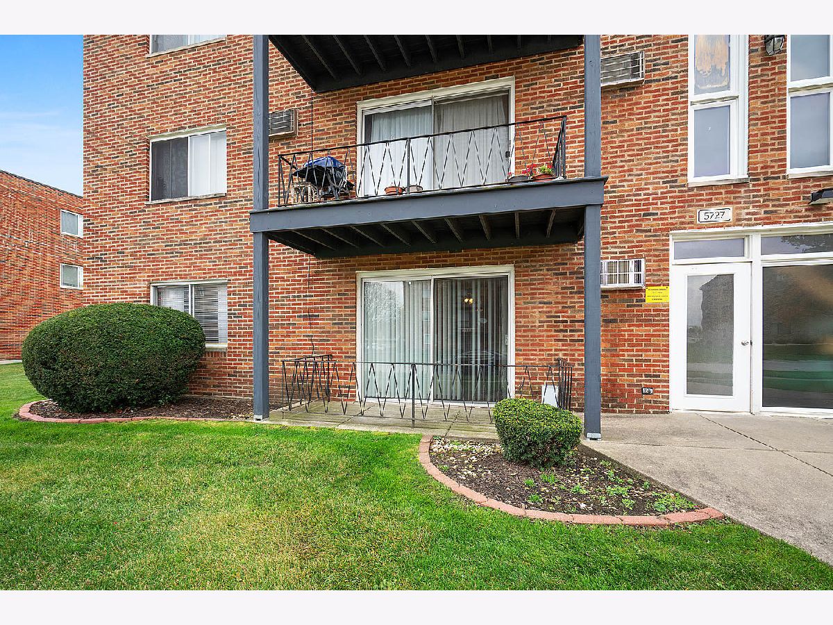 Condos & Townhomes Sold Carriage Place Crestwood Illinois, 5727 128th