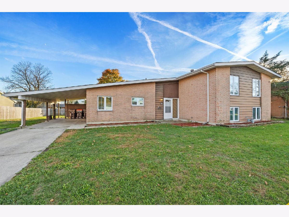 Homes & Condos & Townhomes Sold South Pointe Rantoul Illinois, 320 Naples