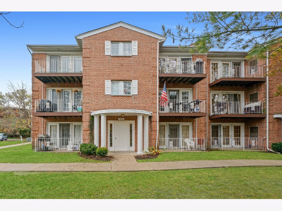 Condominiums Sold Quincy Bridge Glenview Illinois, 633 Quincy Bridge