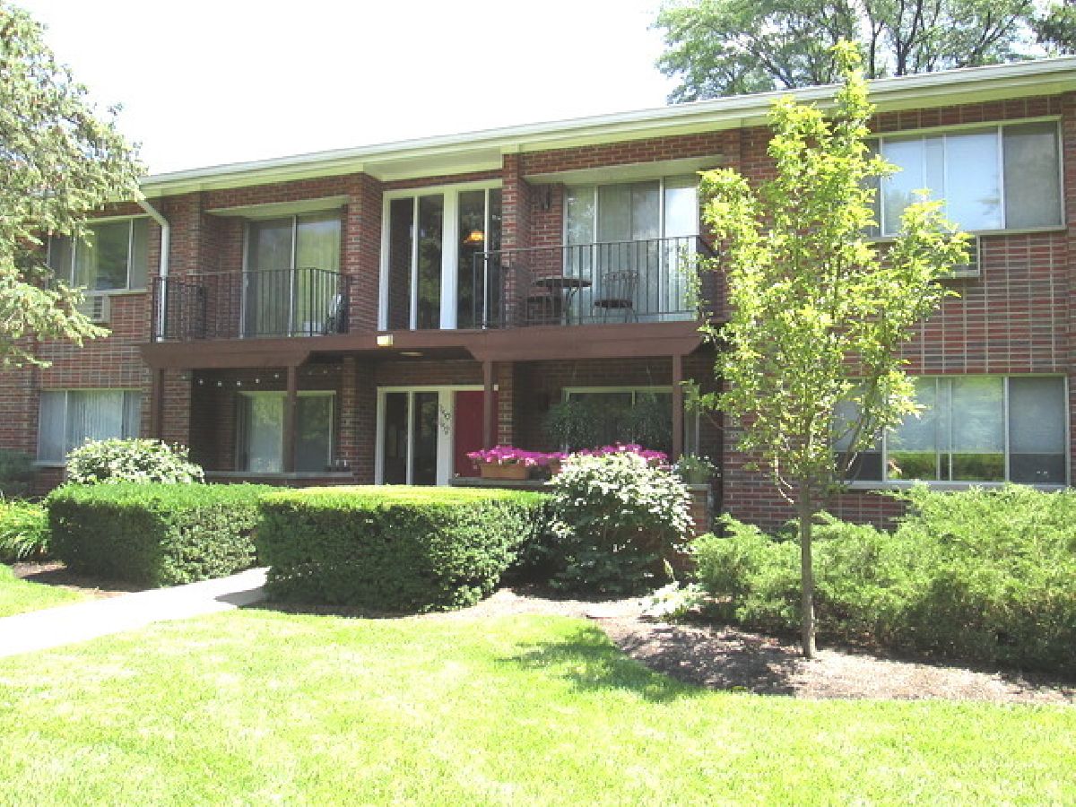 Condos & Townhomes Rented River Cove Deerfield Illinois, 1152 Osterman