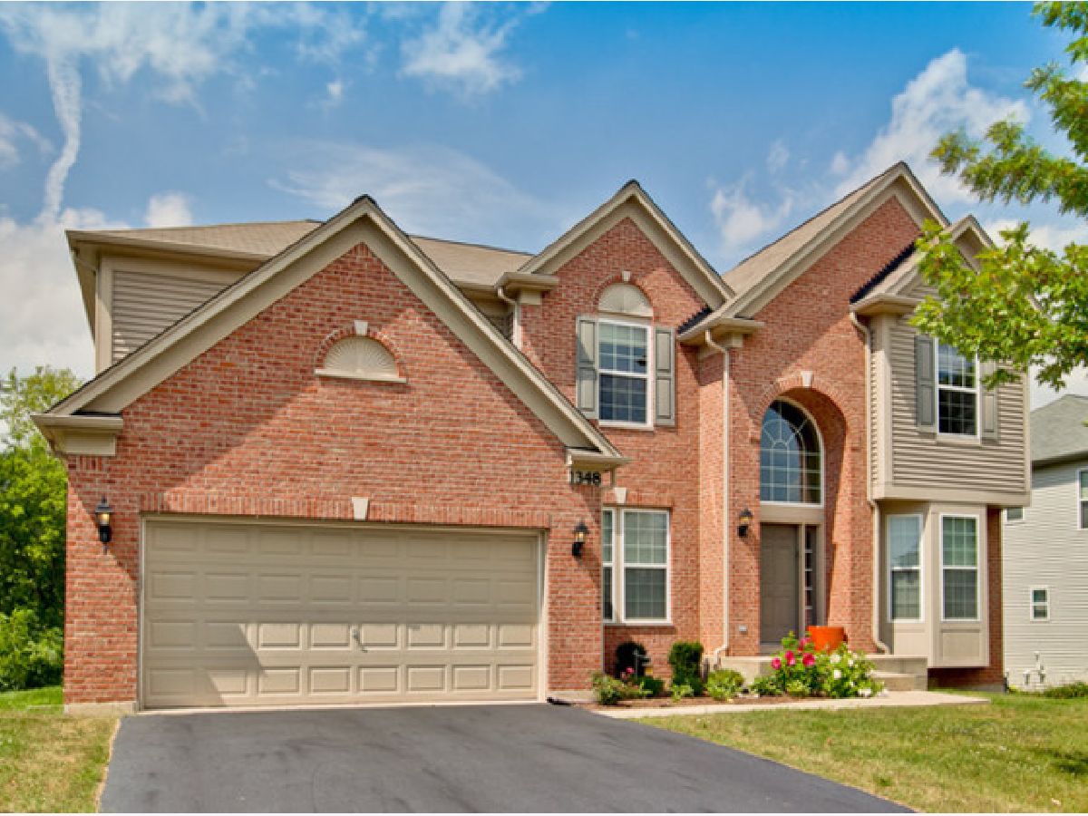 Homes Rented Hampton Reserve Mundelein Illinois, 1348 Turnberry