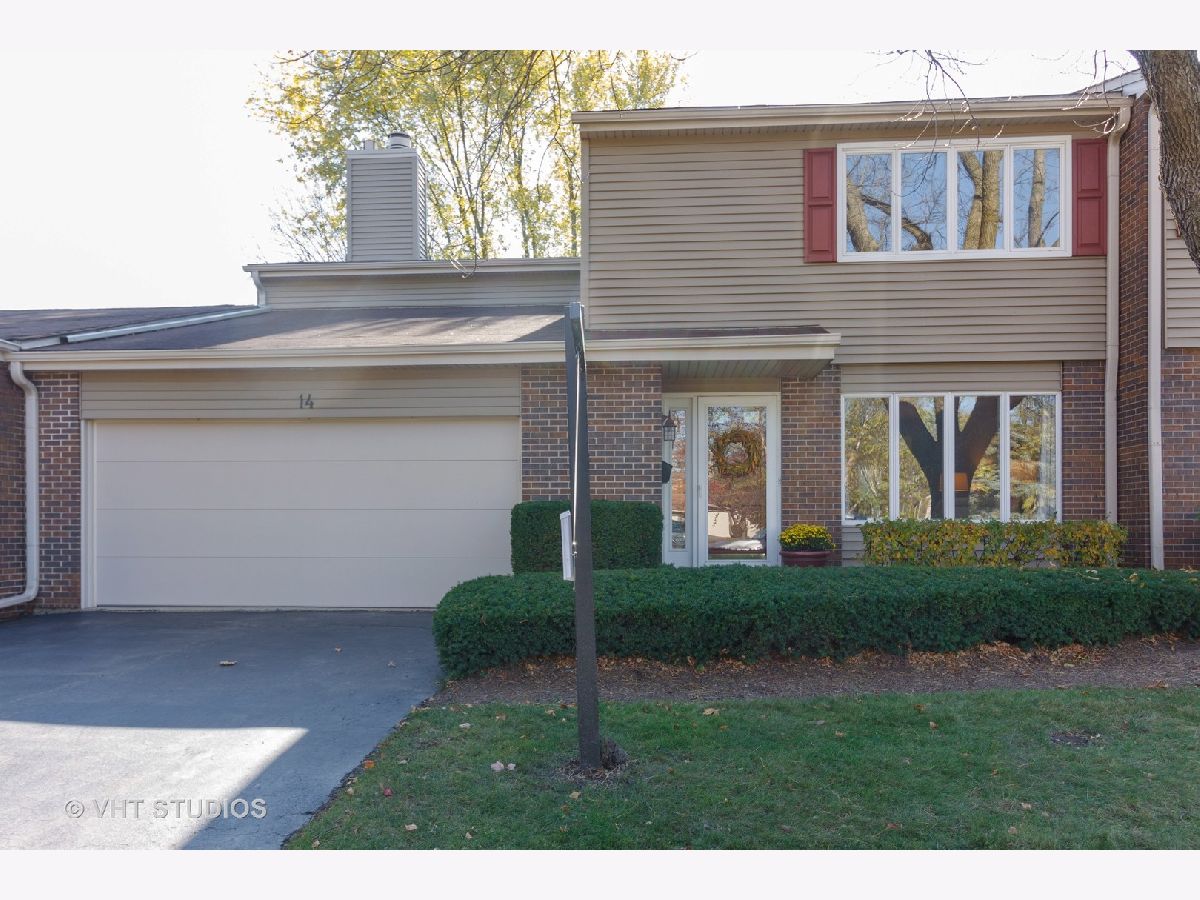 Townhomes Sold Pebblewood Trails Naperville Illinois, 14 Pebblewood