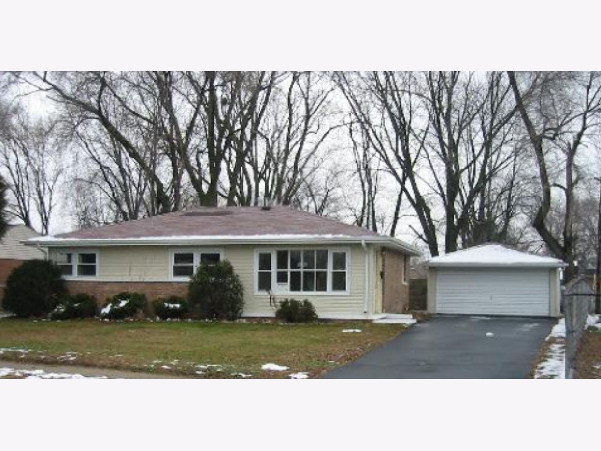 Rented Markham Illinois, 16331 California