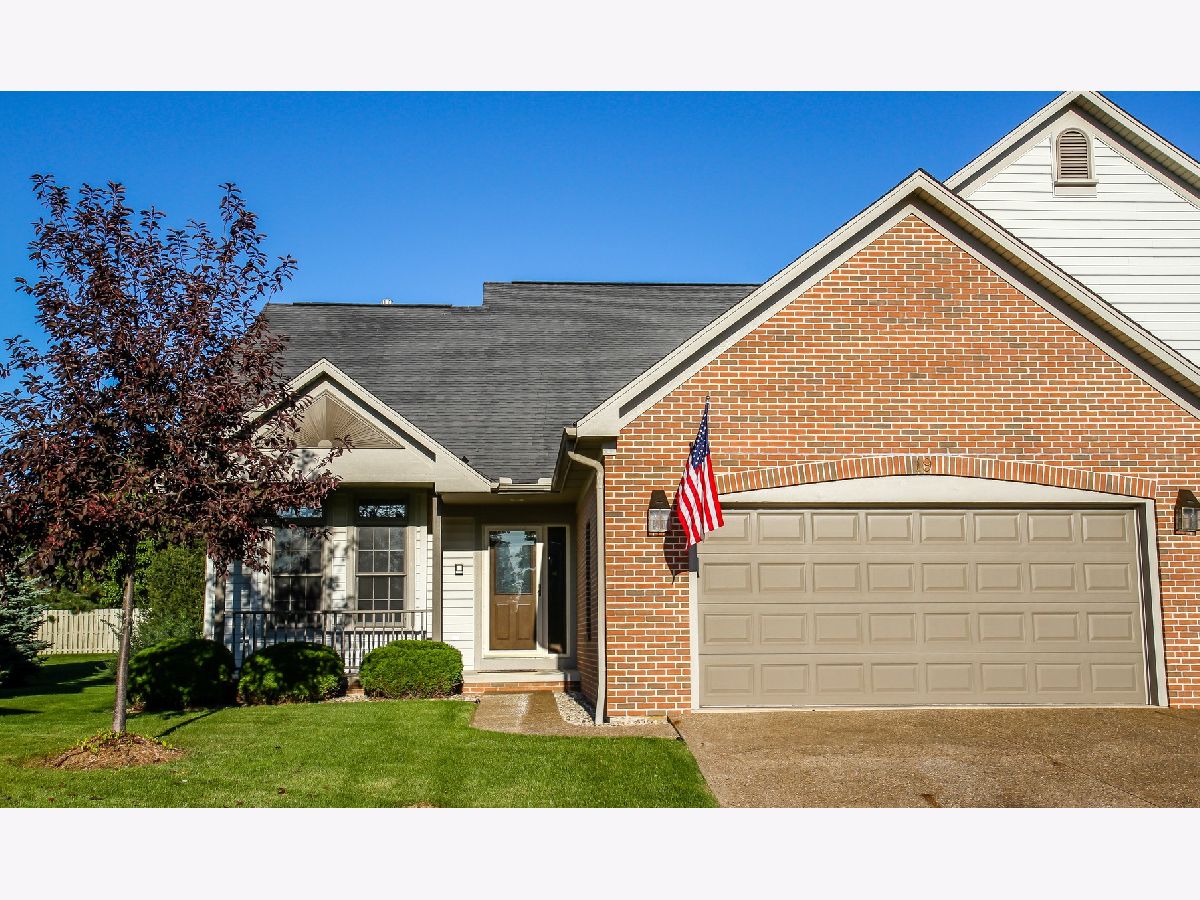 Condos & Townhomes Sold Villaminiums Bloomington Illinois, 19 Alder