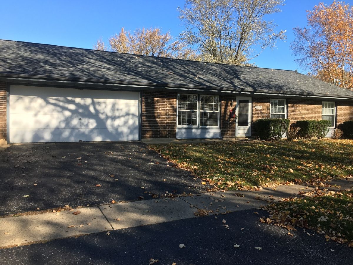 Homes & Townhomes Rented Hanover Highlands Hanover Park Illinois, 1289 Yorkshire
