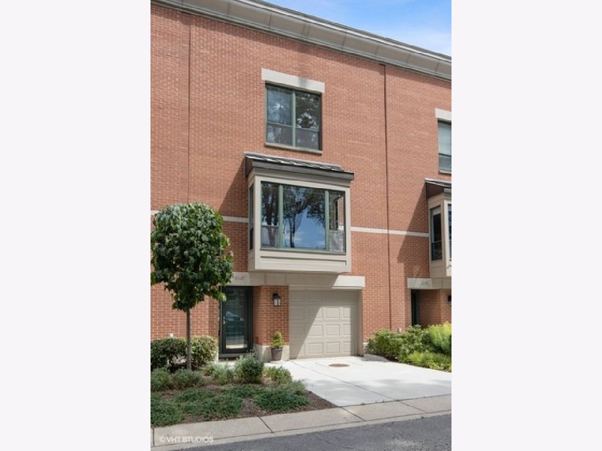 Townhomes & Condos & Homes Sold Garibaldi Square Chicago Illinois, 614 Laflin