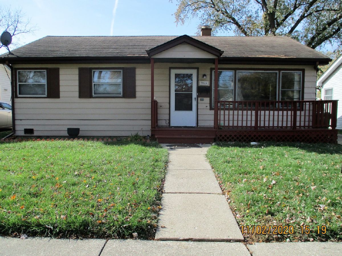 Homes Rented Lawn Heights Oak Lawn Illinois, 9024 51st