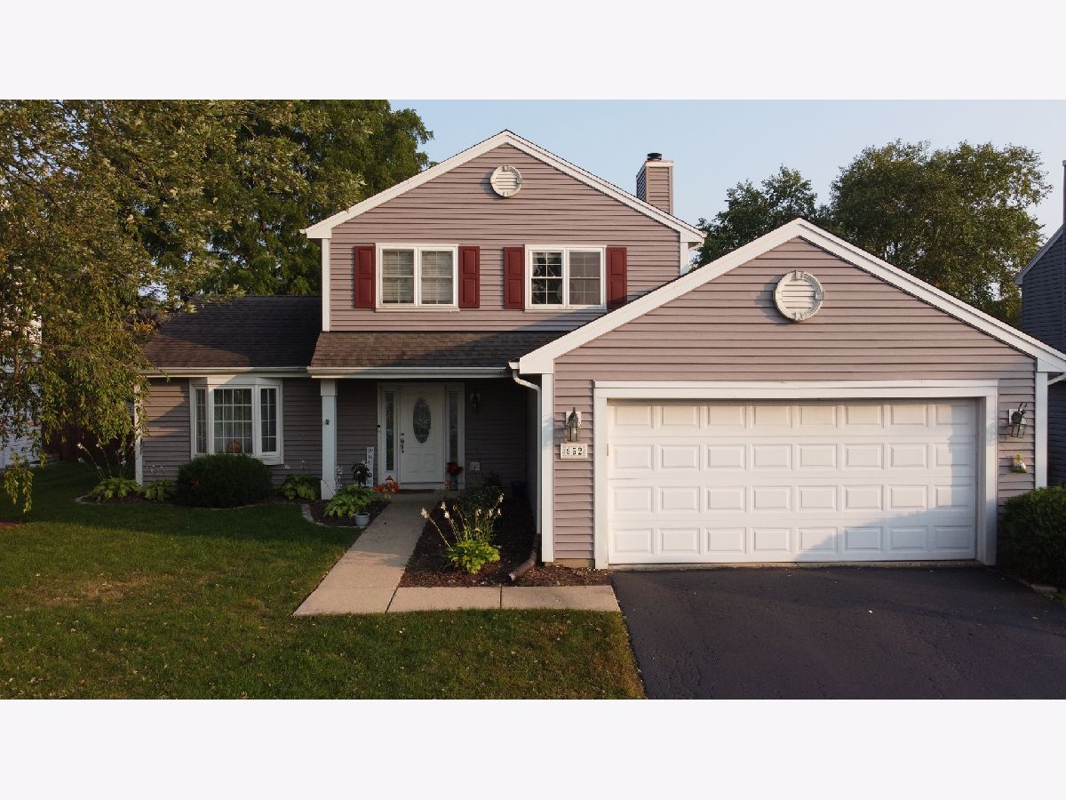 Homes Rented North Hills Carol Stream Illinois, 652 Thunderbird