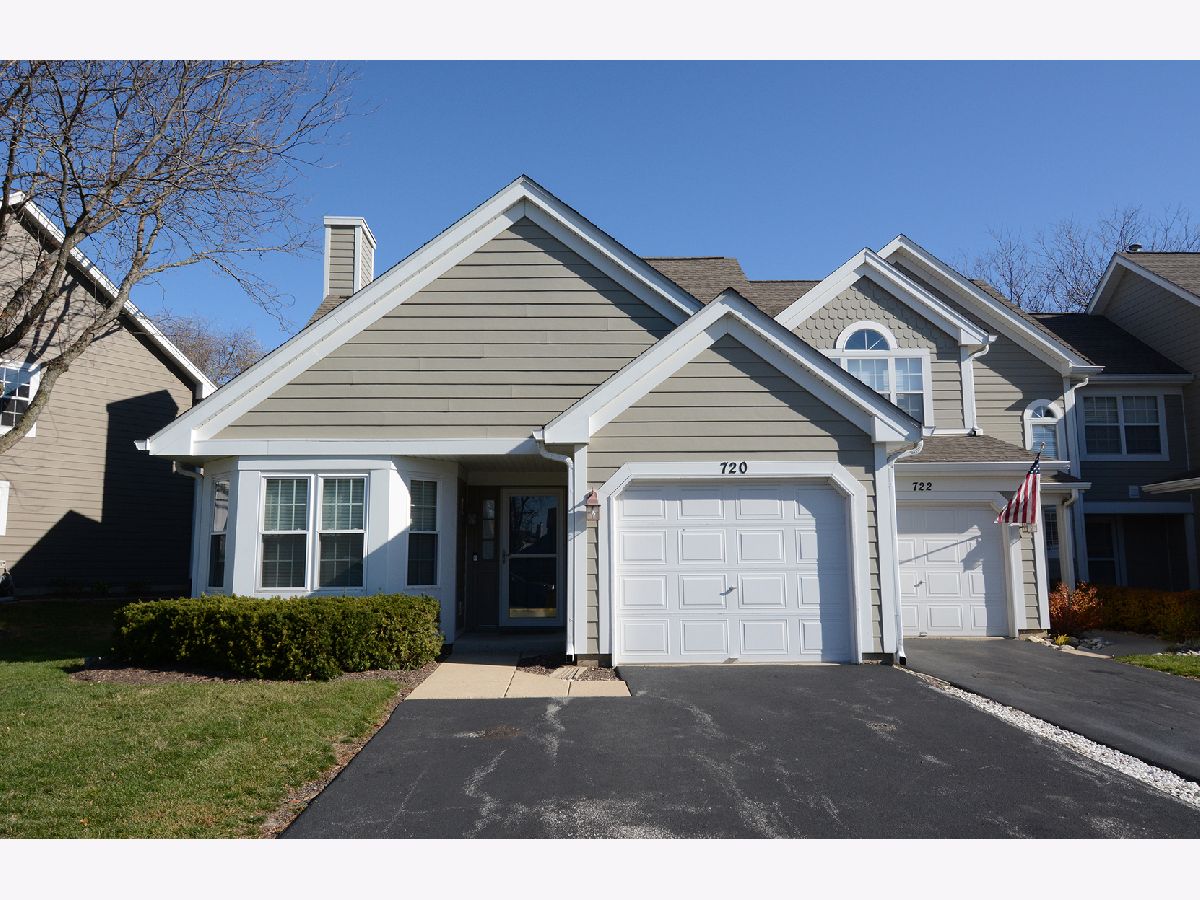 Townhomes & Homes Rented Cambridge Pointe Carol Stream Illinois, 720 Kingsbridge