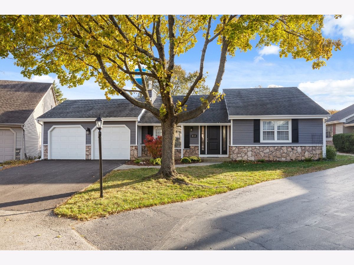 Homes & Condos & Townhomes Sold Stoneybrook Gurnee Illinois, 658 White