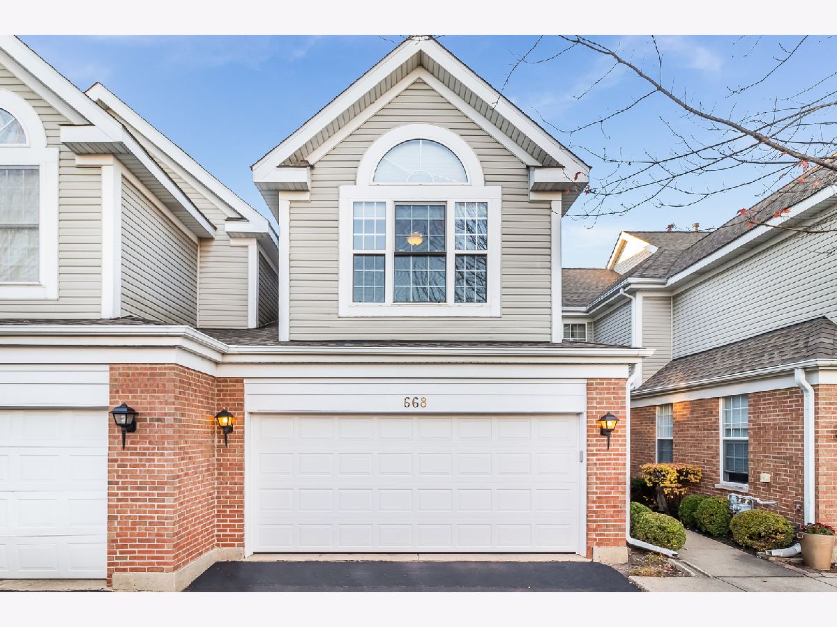 Citadel On The Pond Westmont IL, Townhomes For Sale & For Rent Sadie