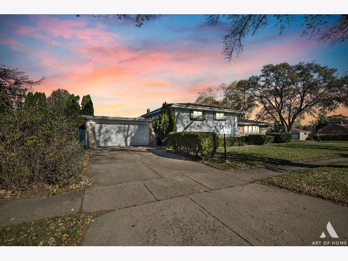 Homes & Condominiums Rented High Ridge Knolls Des Plaines Illinois, 356 Millers