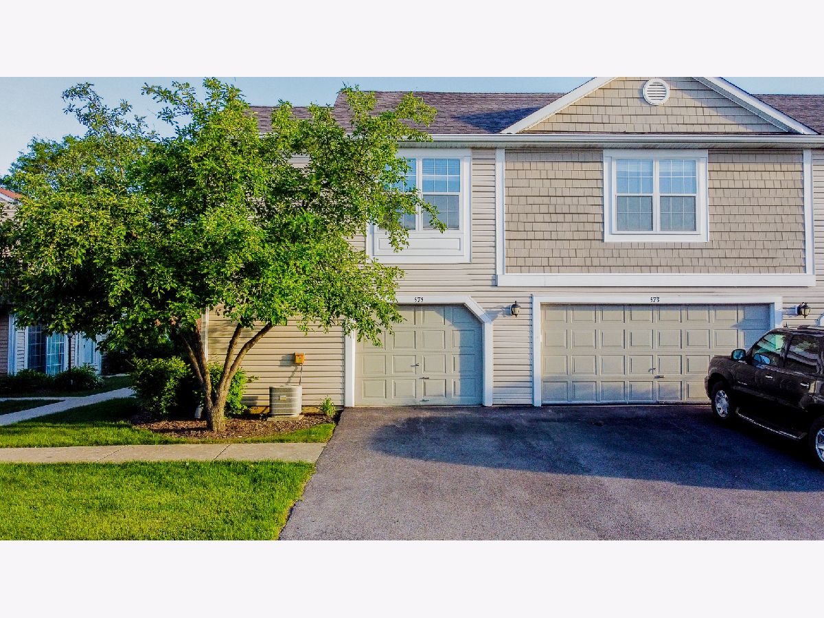 Townhomes & Condos Sold Le Parc Buffalo Grove Illinois, 575 Le Parc