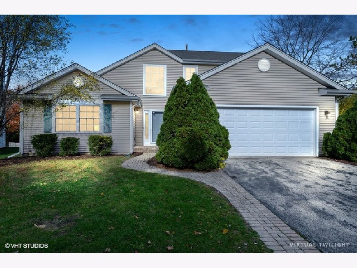 Homes Sold Sedgewood Cove Lindenhurst Illinois, 157 Crooked Lake