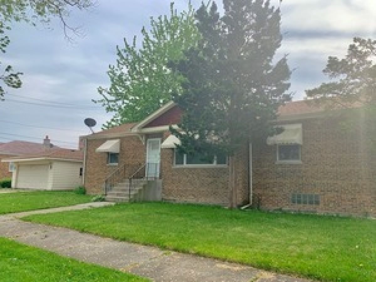 Homes Rented Branigar Brothers Riverdale Illinois, 750 144th