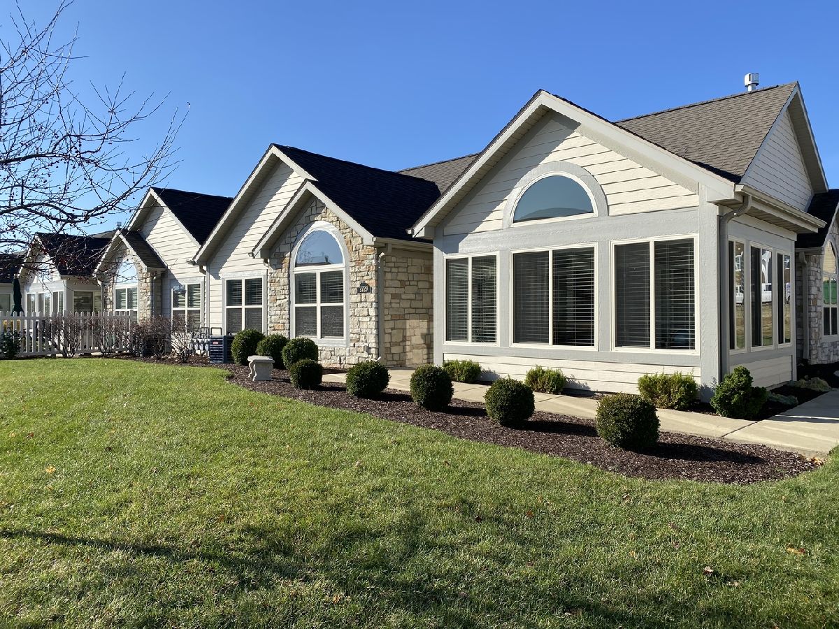 Condominiums & Homes Sold Ashland Farm Champaign Illinois, 2729 Madelynn