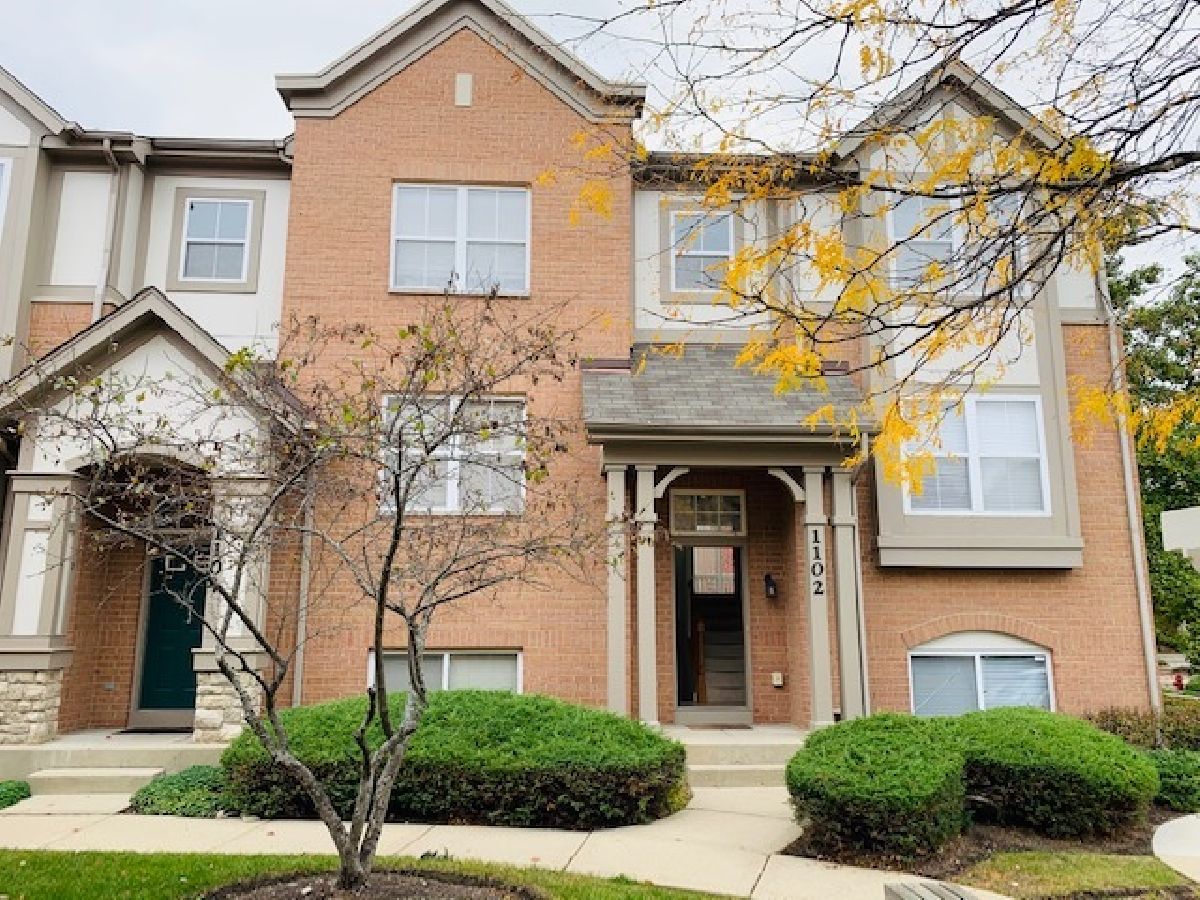 Townhomes Rented Claremont Ridge Palatine Illinois, 1102 Claremont