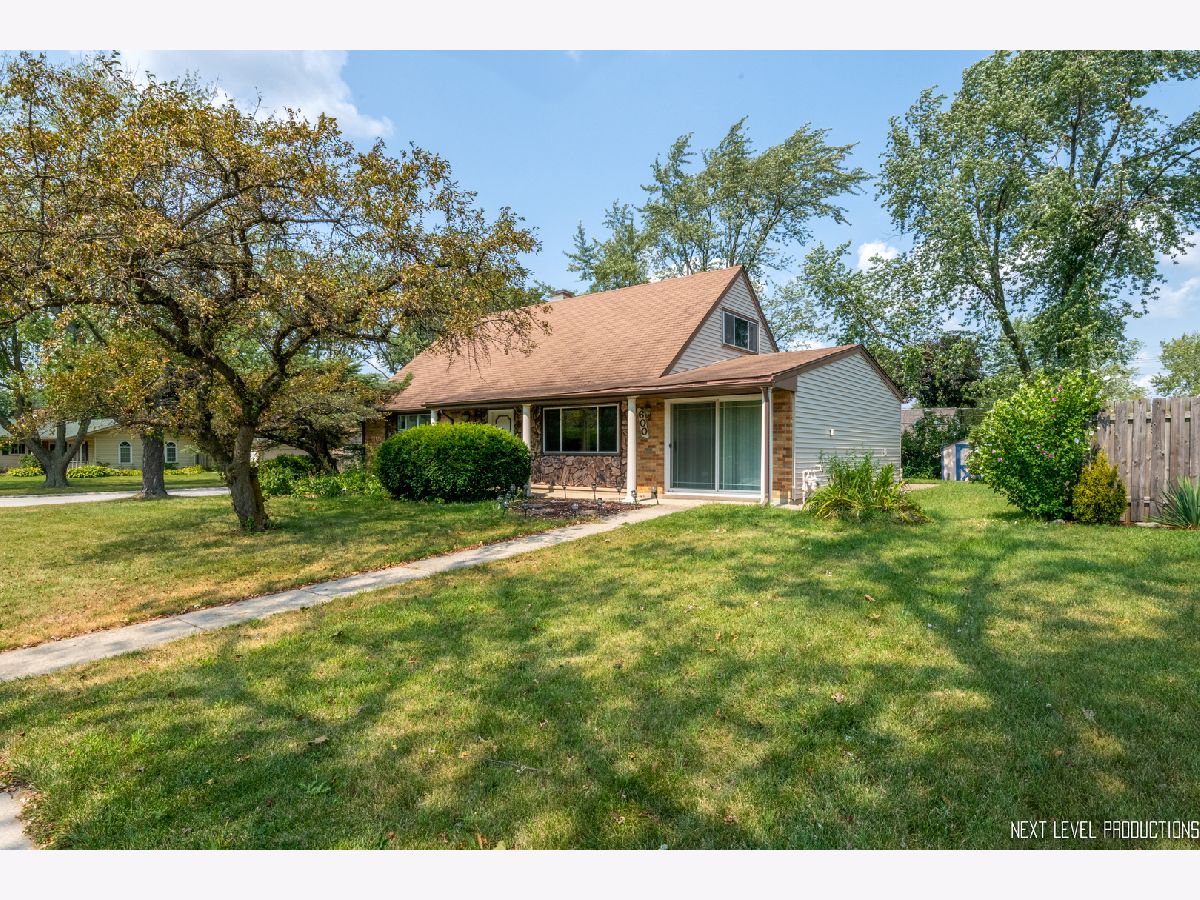 Homes & Condominiums Rented Highlands Hoffman Estates Illinois, 600 Hillcrest